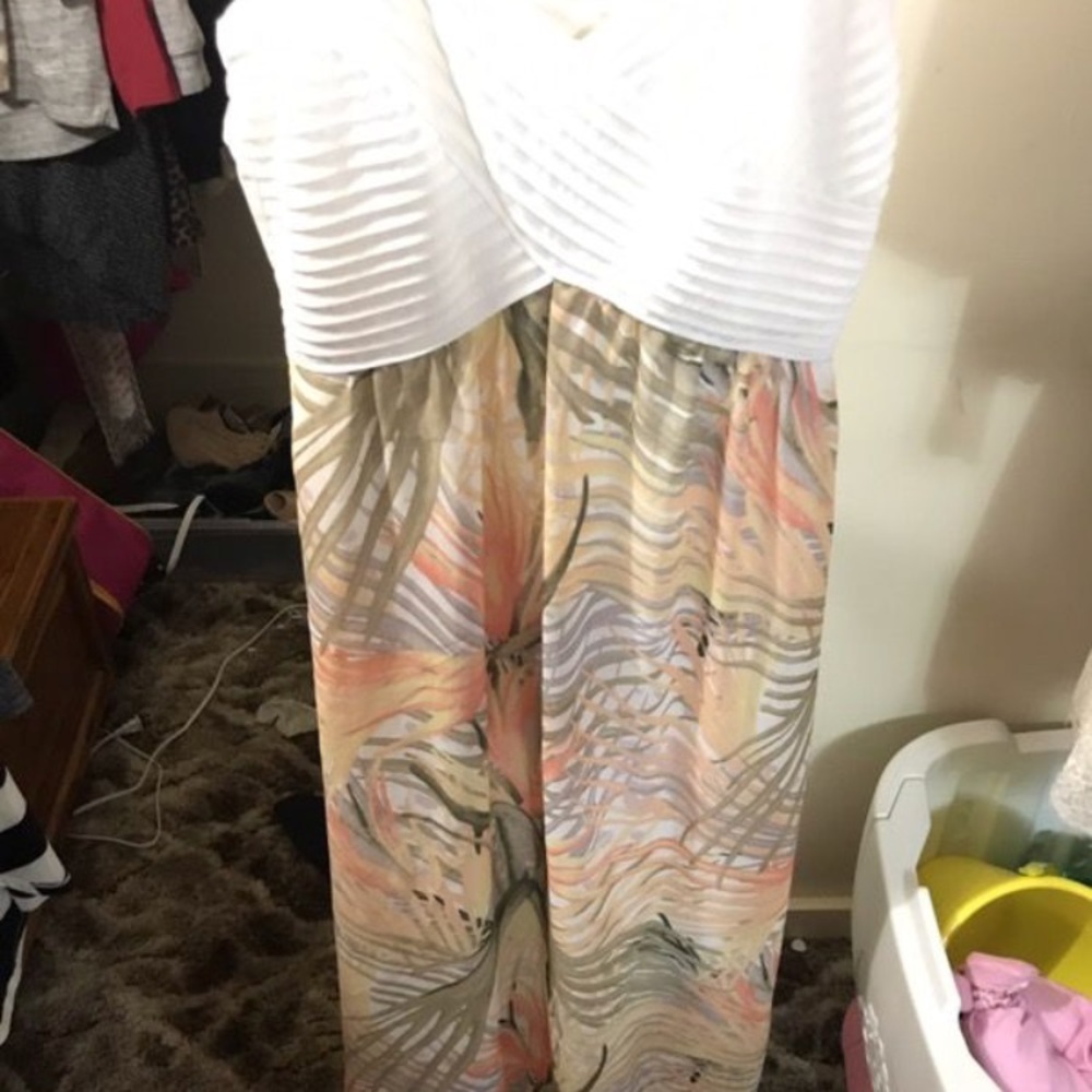 Women’s dress size Small